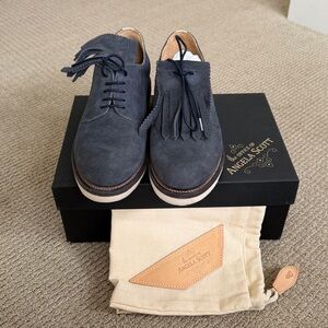 Office of Angela Scott navy platform, Oxford